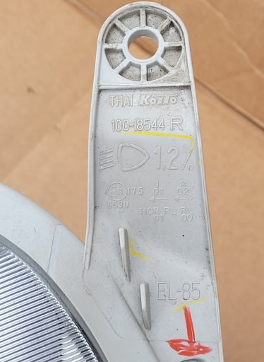 ISUZU D-MAX REDIZAJN 16-19 LAMPA FAR DESNA STRANA OBIČNA Z LED