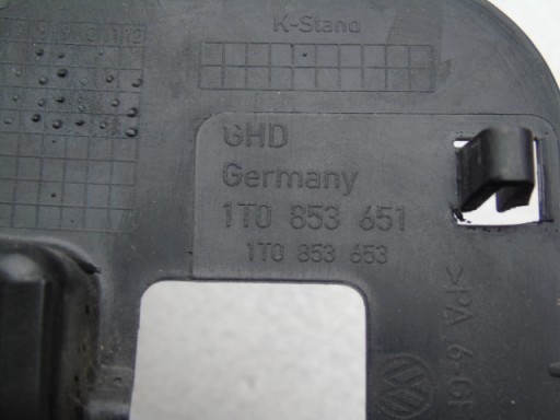 VW TOURAN 03-07 MASKA ZNAK 1T0853651 VW TOURAN 03-07 MASKA ZNAK 1T0853651
