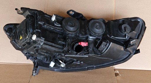 AUDI A6 C7 4G0 LAMPA FAR LIJEVA STRANA BI XENON NIESKRĘTNA