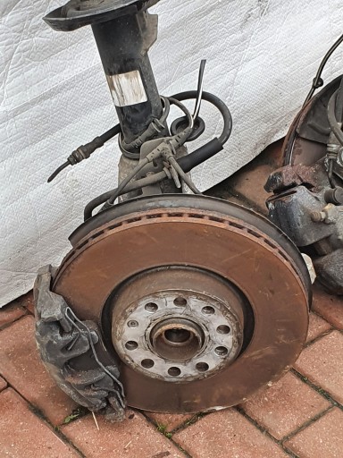 VW PASSAT B7 10-14 MOST PREDNJA STRANA OVJES