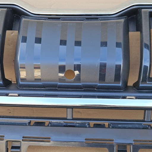 SKODA KODIAQ KODIAK MASKA 565853653A SKODA KODIAQ KODIAK MASKA 565853653A