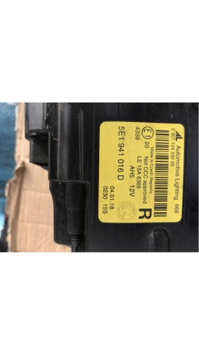 SKODA OCTAVIA III REDIZAJN LAMPE FAROVI FULL LED LIJEVA STRANA DESNA SKODA OCTAVIA III REDIZAJN LAMPE FAROVI FULL LED LIJEVA STRANA DESNA