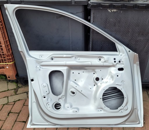 AUDI A4 8W0 B9 REDIZAJN 19-23 VRATA DESNA ILI LIJEVA