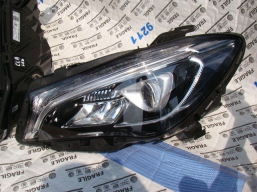 MERCEDES CLA W117 FULL LED LAMPE FAROVI 2SZT