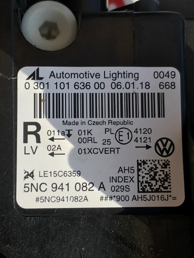 VW TIGUAN 16-19 LAMPA FAR FULL LED DESNA STRANA KOMPLETNA VW TIGUAN 16-19 LAMPA FAR FULL LED DESNA STRANA KOMPLETNA