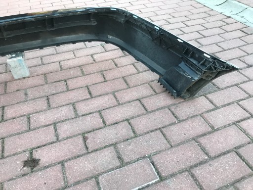 AUDI A8 D2 BRANIK ZADNJI