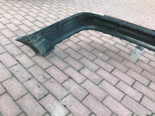 AUDI A8 D2 BRANIK ZADNJI