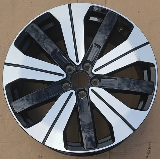 VOLVO XC40 ALU FELGA 19X7.5J ET50,5 32358728