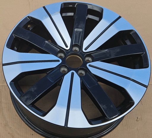 VOLVO XC40 ALU FELGA 19X7.5J ET50,5 32358728