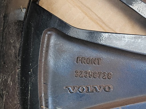 VOLVO XC40 ALU FELGA 19X7.5J ET50,5 32358728