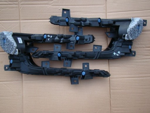 VW E GOLF VII SVIJETLO DANJE LED KOMPLET 2SZT