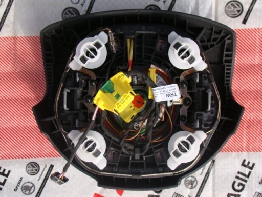 AUDI A3 A4 A5 Q5 NOSAČ  VOZAČA SUVOZAČA