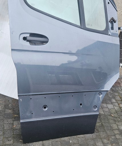 MERCEDES SPRINTER W907 18-25 VRATA DESNA  PREDNJA STRANA
