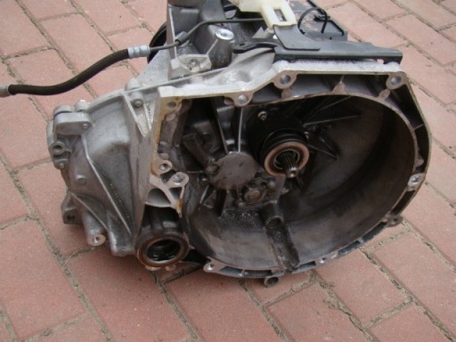 FORD FIESTA MK7 1.4 BENZIN GETRIBA MJENJAČ 8A6R-7002-JA