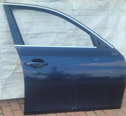 BMW 5 E60 E61 VRATA DESNA  PREDNJA STRANA