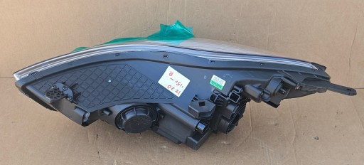 HYUNDAI IX20 REDIZAJN 15-18 LAMPA FAR DESNA STRANA LEČA