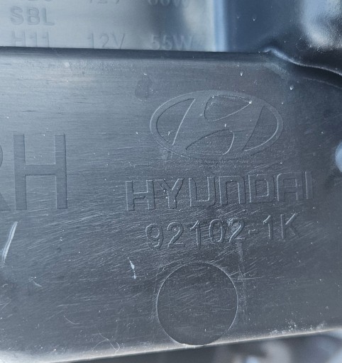 HYUNDAI IX20 REDIZAJN 15-18 LAMPA FAR DESNA STRANA LEČA