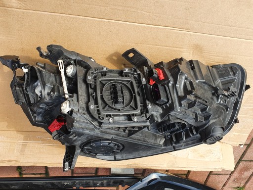 AUDI A6 C7 REDIZAJN LAMPA FAR LIJEVA STRANA LED MATRIX 4G0941035