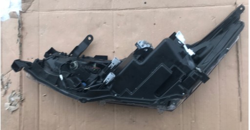 TOYOTA COROLLA E16 REDIZAJN 17-19 LAMPA FAR FULL LED DESNA STRANA