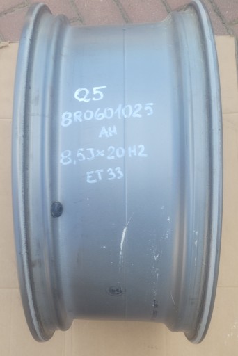 AUDI SQ5 Q5 08-16 ALU FELGA 8,5JX20H2 ET33 8R0601025AH AUDI SQ5 Q5 08-16 ALU FELGA 8,5JX20H2 ET33 8R0601025AH