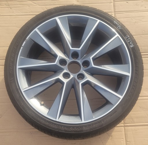 SKODA RAPID ALU FELGA 5JJ601025A 7JX17 ET46