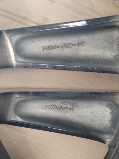 FORD MUSTANG VI ALU FELGA FR3C-1007-FC 19X9J ET45