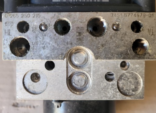 BMW E60 PUMPA ABS 34516774679-01, 0265250215