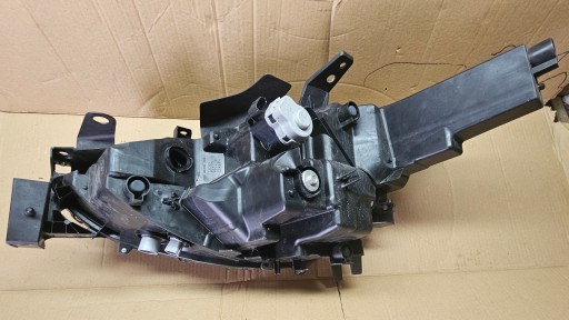 MAZDA CX5 II 17-21 LAMPA FAR DESNA STRANA LED 3917424300 7+2 PIN