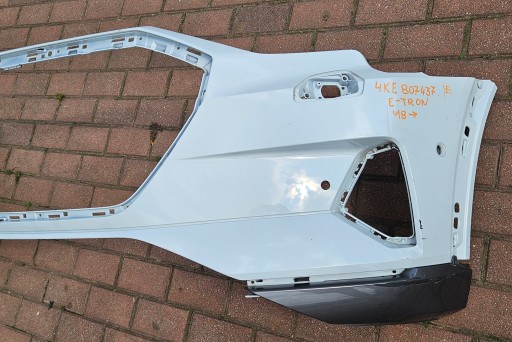 AUDI E-TRON 18-23 BRANIK 4KE807437 AUDI E-TRON 18-23 BRANIK 4KE807437