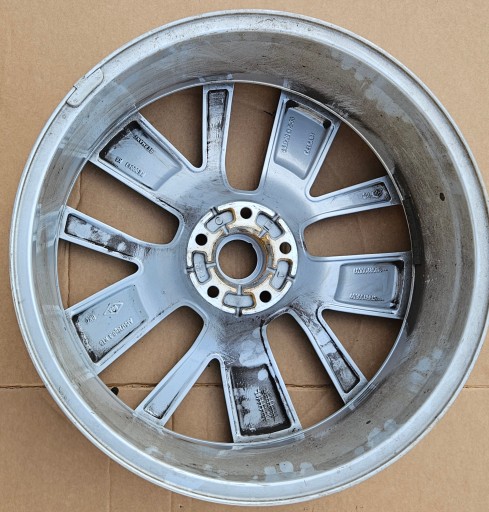 RENAULT SCENIC IV ALU FELGA 6.5JX20 CH5-33 403006854R 403004884R RENAULT SCENIC IV ALU FELGA 6.5JX20 CH5-33 403006854R 403004884R