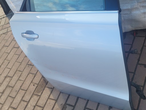 AUDI A8 D4 4H0 VRATA DESNA  ZADNJI ZADNJA 4H0833312