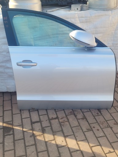 AUDI A8 D4 4H0 VRATA DESNA  ZADNJI ZADNJA 4H0833312