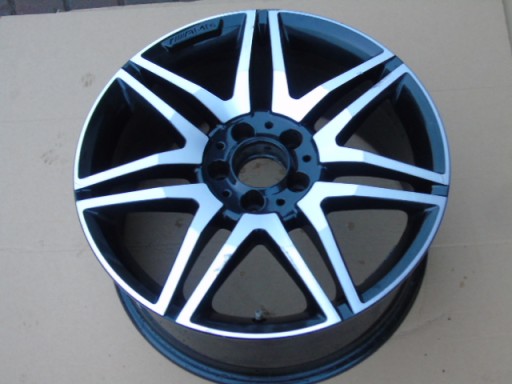 MERCEDES C-KLASA AMG ALU FELGA A2044010704 18CALI