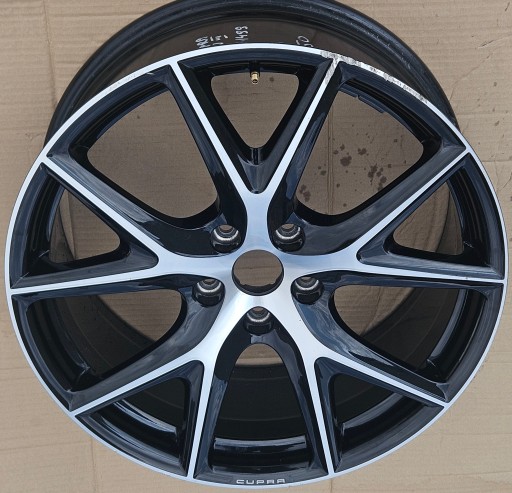 SEAT LEON CUPRA III ALU FELGA 8JX19 ET50 5F0071499F SEAT LEON CUPRA III ALU FELGA 8JX19 ET50 5F0071499F