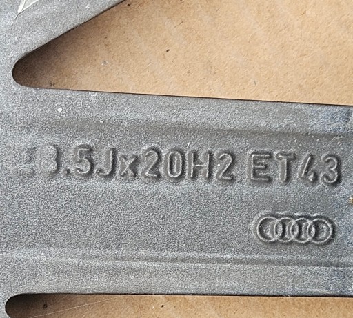 AUDI SPORT A6 S6 ALU FELGA E8.5JX20H2 ET43 4K0601025AB