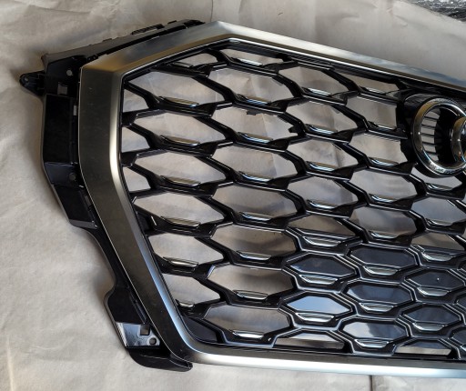 AUDI Q3 S-LINE 18-22 MASKA 83A653651B