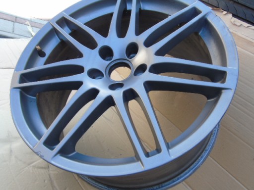 AUDI TT ALU FELGA 8J0601025N AG 9X19 ET52