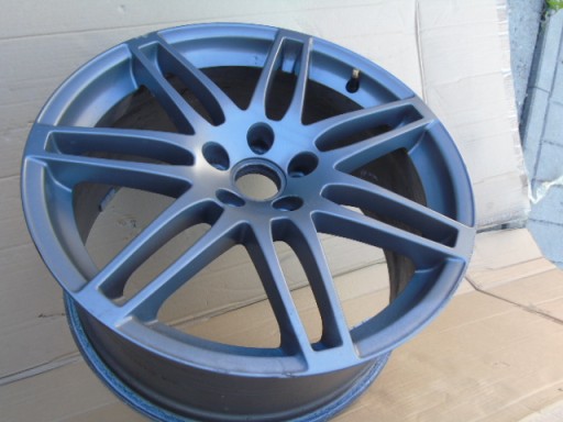 AUDI TT ALU FELGA 8J0601025N AG 9X19 ET52