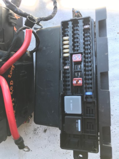 VOLVO V40 KUČIŠTE OSIGURAČA 2.0 D3