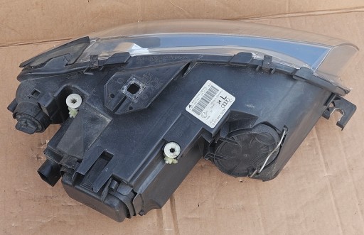 AUDI A3 8P0 03-08 LAMPA FAR LIJEVA STRANA + DESNA