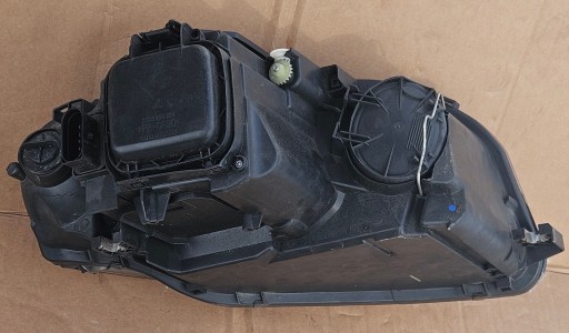 AUDI A3 8P0 03-08 LAMPA FAR LIJEVA STRANA + DESNA