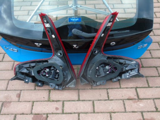 VOLVO V40 LAMPE FAROVI  BRANIK GEPEK ZADNJI 2015R.