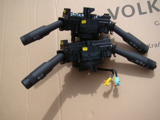 OPEL INSIGNIA PREKIDAČ ŽMIGAVACA NOSAČ