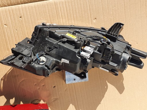 MITSUBISHI OUTLANDER 3 15-19 LAMPA FAR LIJEVA STRANA BLATOBRAN