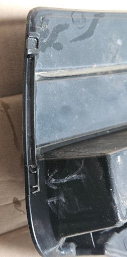 AUDI Q5 REDIZAJN 12-16 MREŽICA BRANIKA DESNA STRANA 8R0807682J