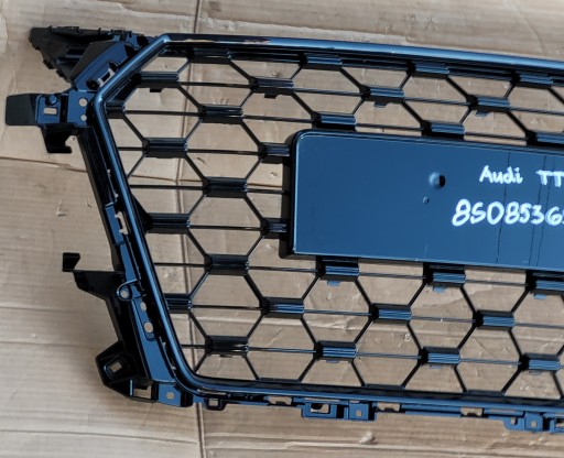AUDI TT TTS REDIZAJN 18-23 MASKA 8S0853651H