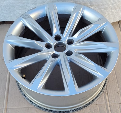 AUDI A6 C7 A7 ALU FELGA 4G0601025B 8.5JX19H2 ET32