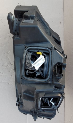 MERCEDES GLC REDIZAJN LAMPA FAR DESNA STRANA FULL LED A2539065003