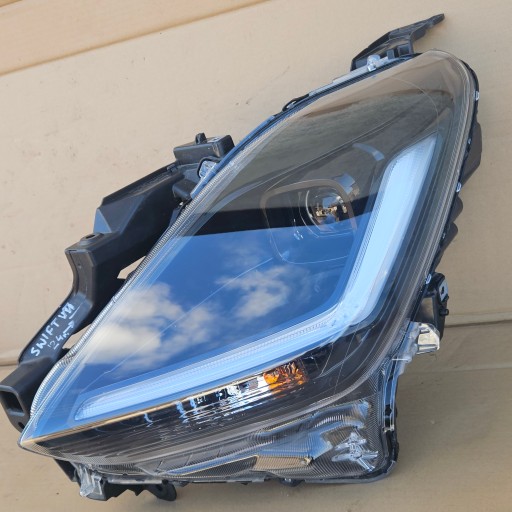 SUZUKI SWIFT MK7 24-26 LAMPA FAR LIJEVA STRANA LED W7091