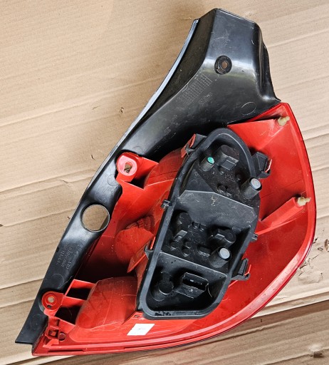 RENAULT CLIO HATCHBACK (OBIČNI) 05-09 LAMPA FAR ZADNJI LIJEVA STRANA